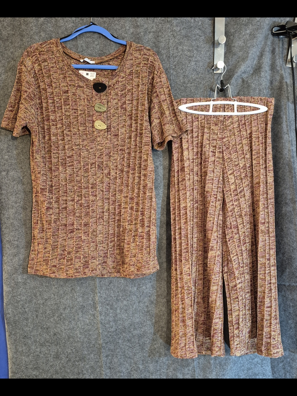 Zara Marled Rust & Brown Ribbed Knit Short-Sleeve Top with Wide-Leg Pants